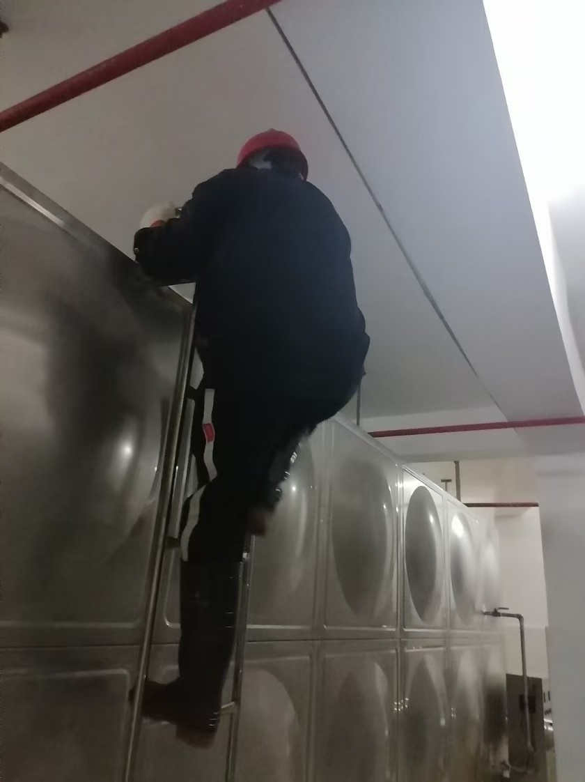 嘉定黄渡清洗水箱公司